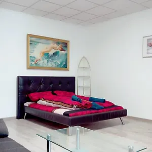 X Aug 2024 Comfort 5p Af Wiedeń